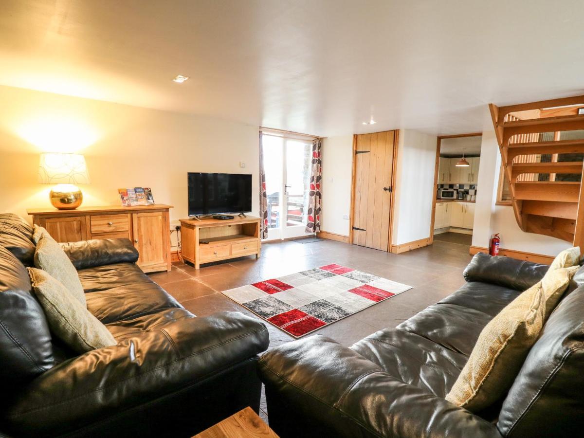 Mill Cottage, Lampeter Ciliau-Aeron Exteriör bild
