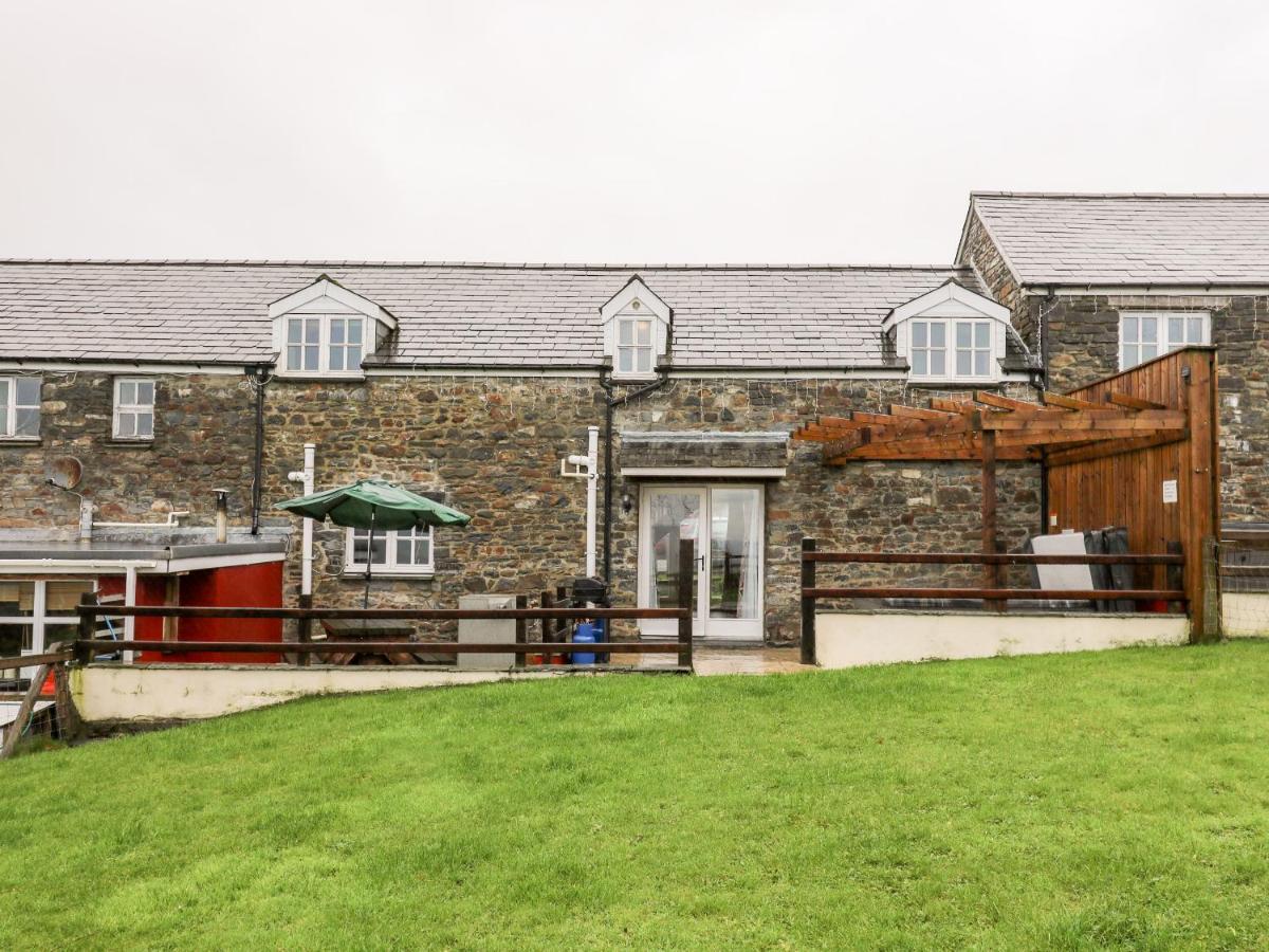Mill Cottage, Lampeter Ciliau-Aeron Exteriör bild